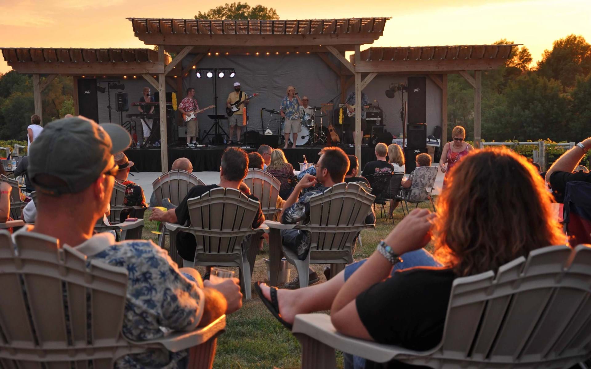 5 Ways to Celebrate Iowa Wine Month