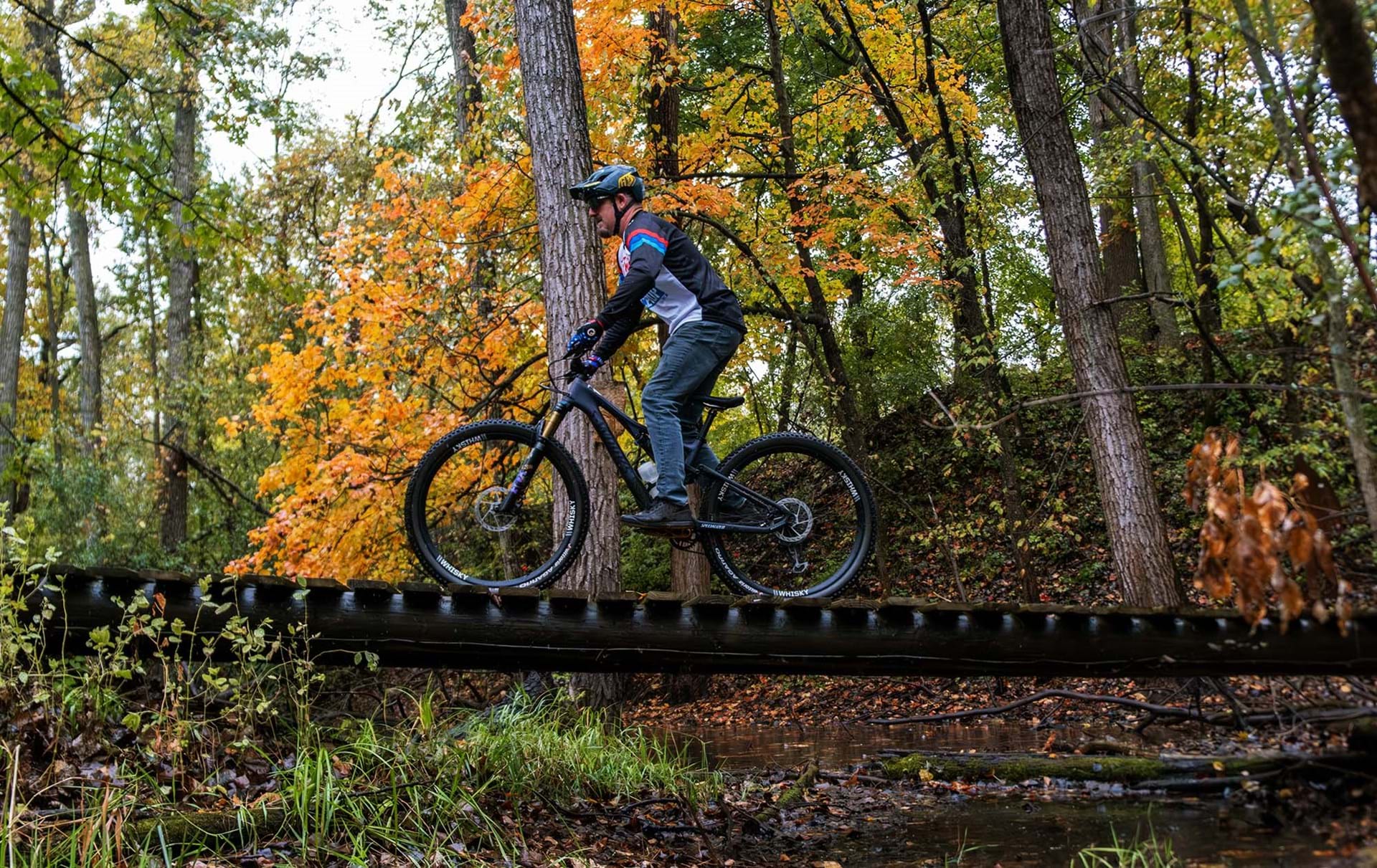 Chase Iowa’s Fall Colors Along These Scenic Bike Trails 