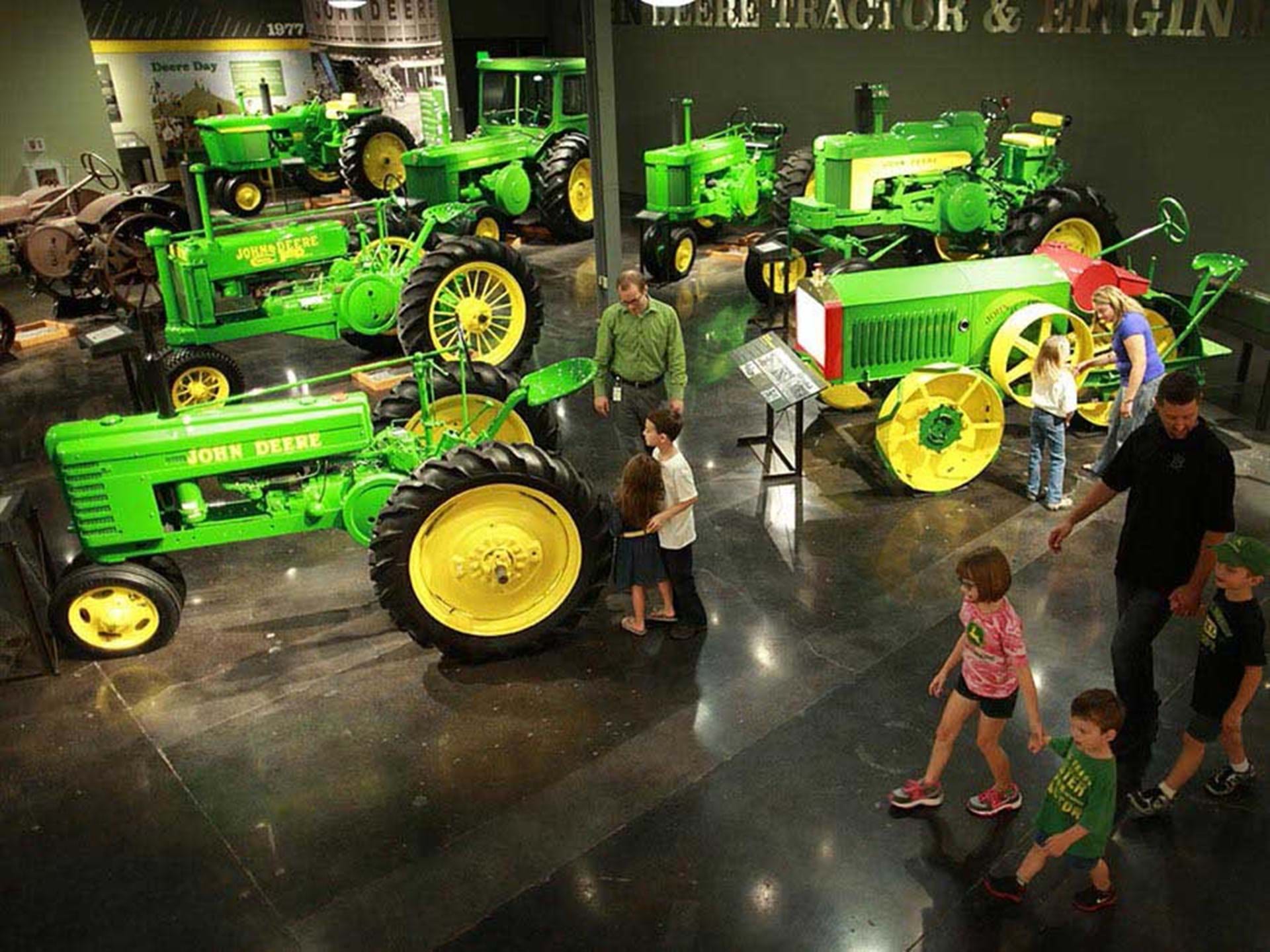Mega Machinery: Tractor Museums