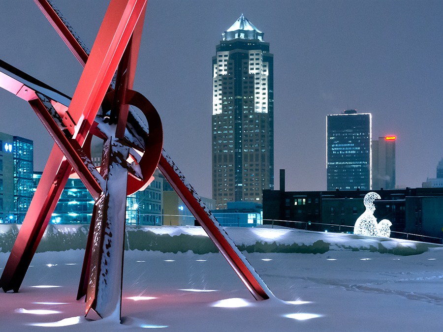 Winter Weekend Getaway Downtown Des Moines Travel Iowa