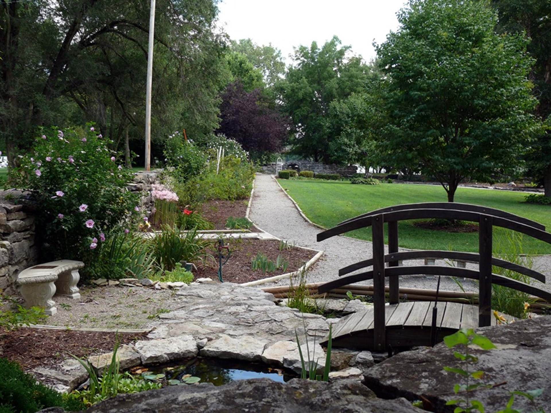 The Rose Garden Des Moines Iowa Fasci Garden