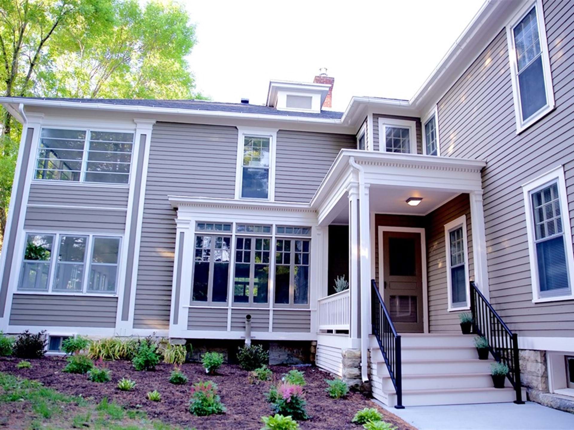 Brackett House B & B at Cornell College Mount Vernon, Iowa Travel Iowa