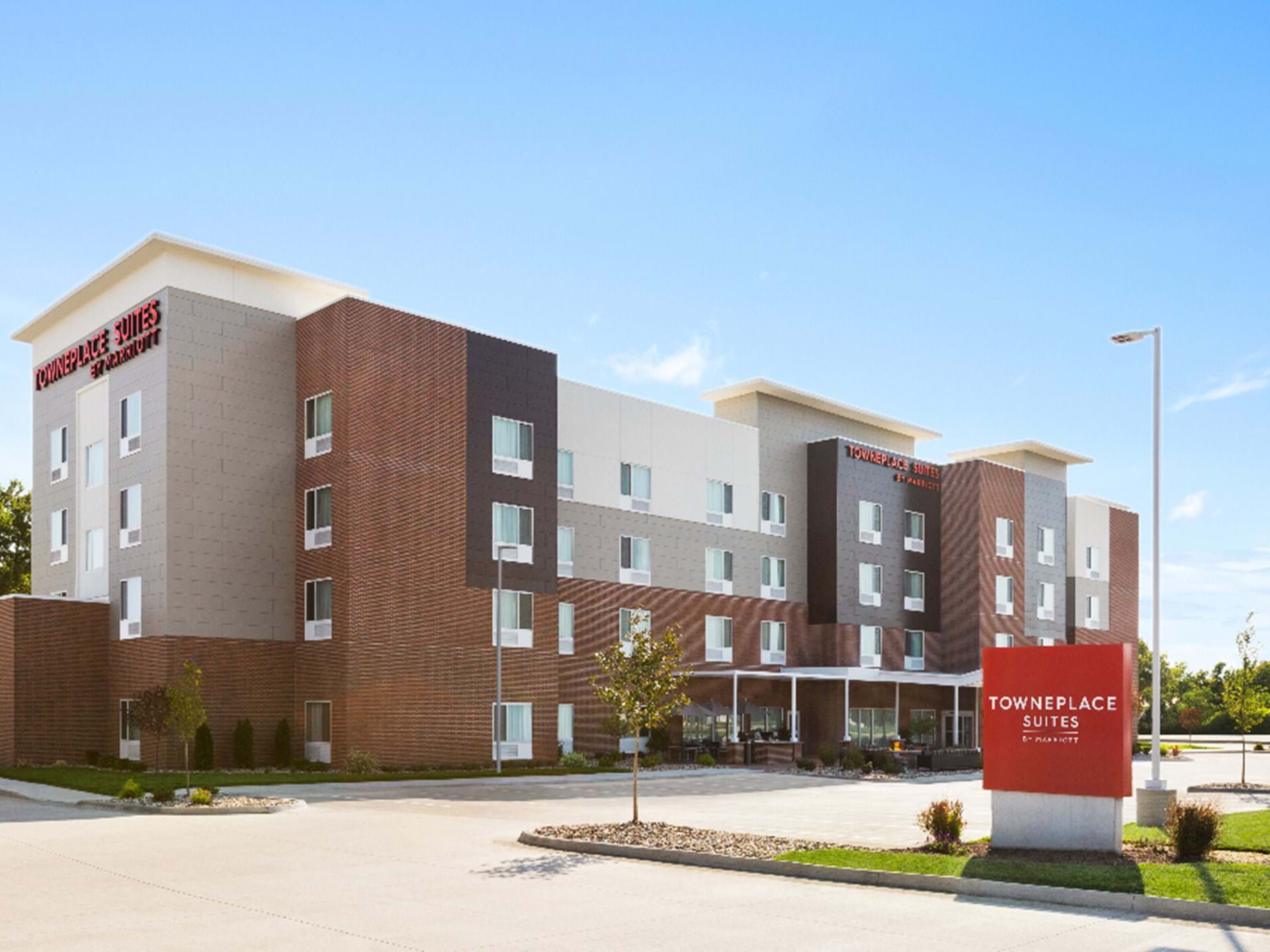 Welcome to the TownePlace Suites by Marriott Cedar Rapids/Marion.
