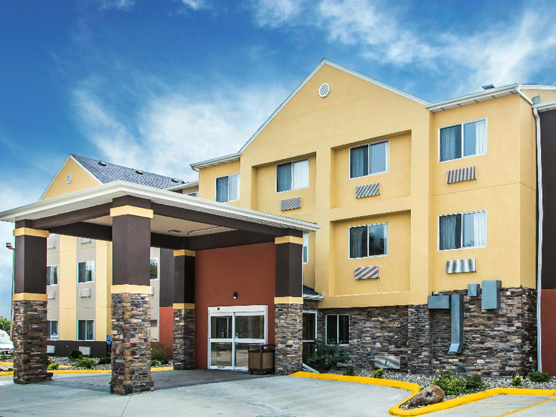 Comfort Inn Exterior