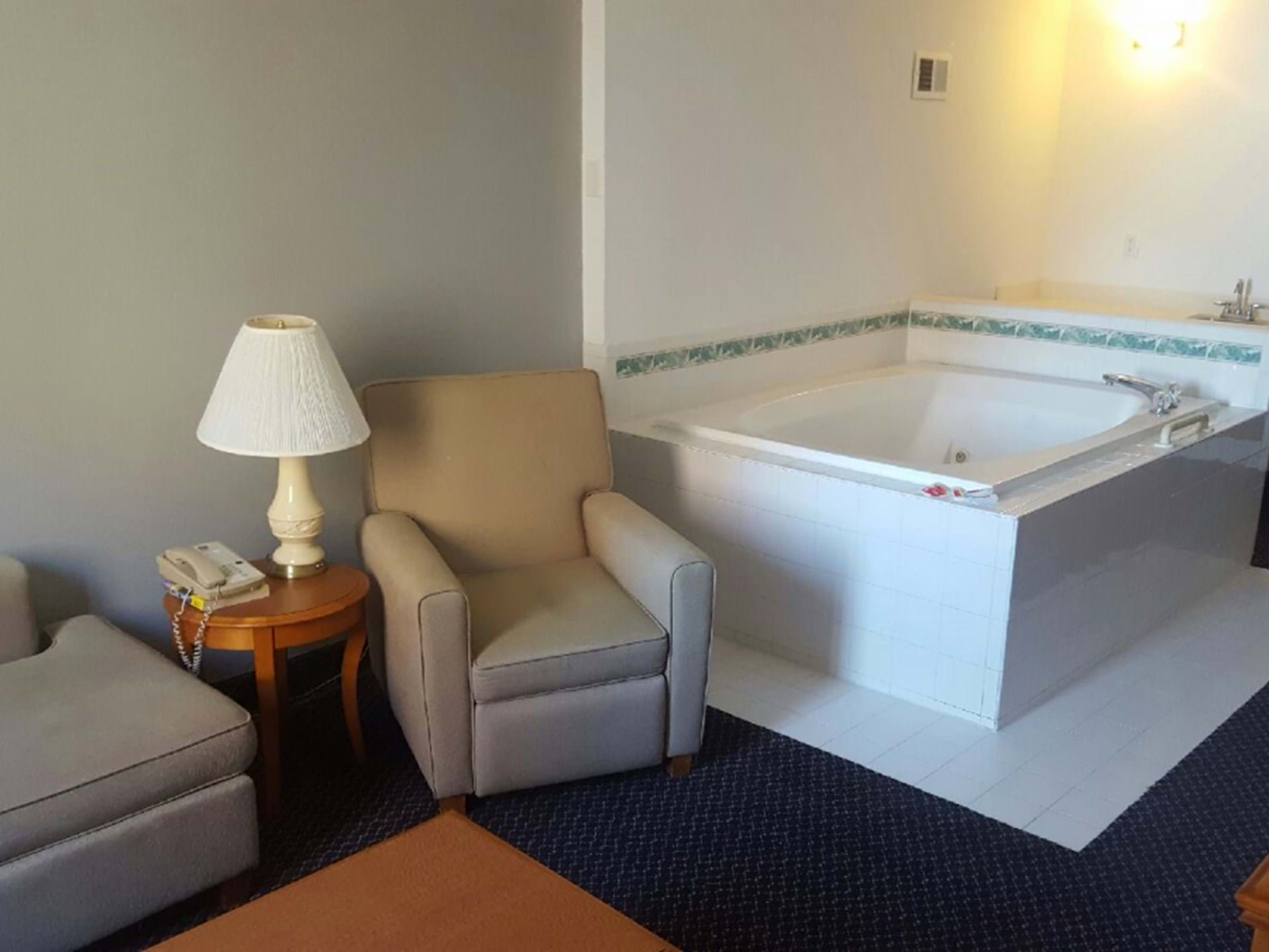 Whirlpool Suites