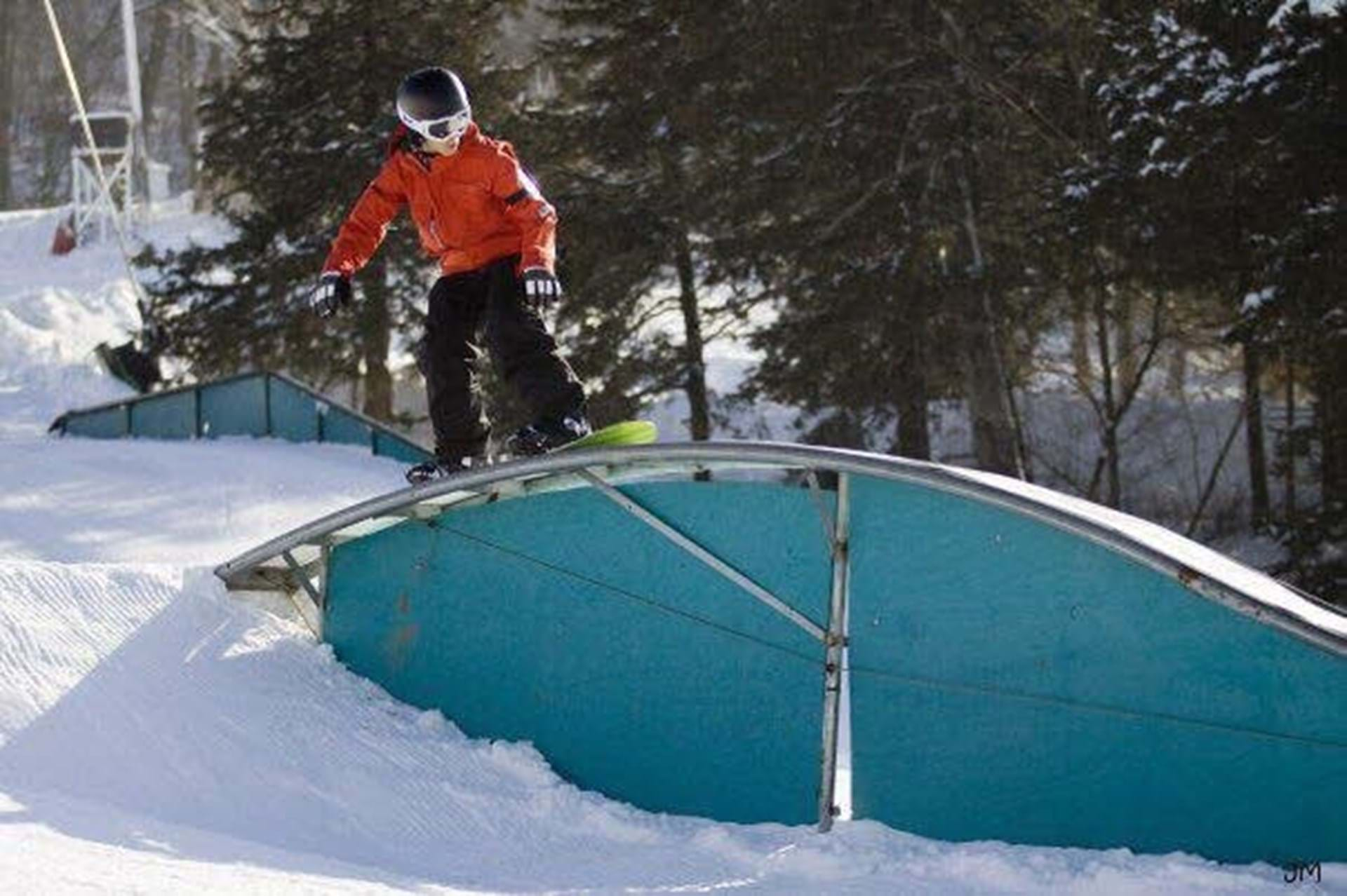 Sundown Snowmaking: keeping the slopes fresh for Iowa skiers