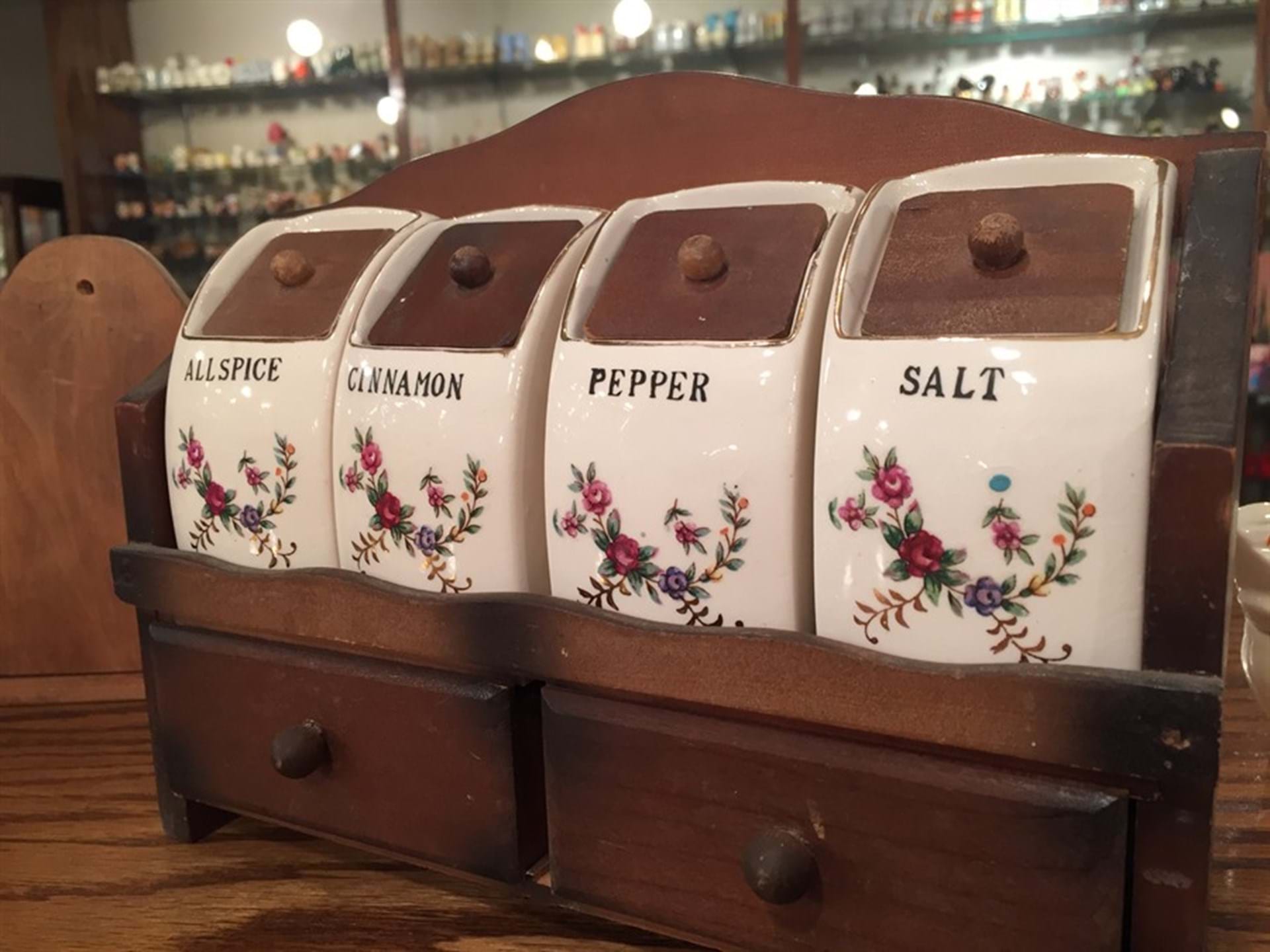 Salt & Pepper Shaker Museum 
