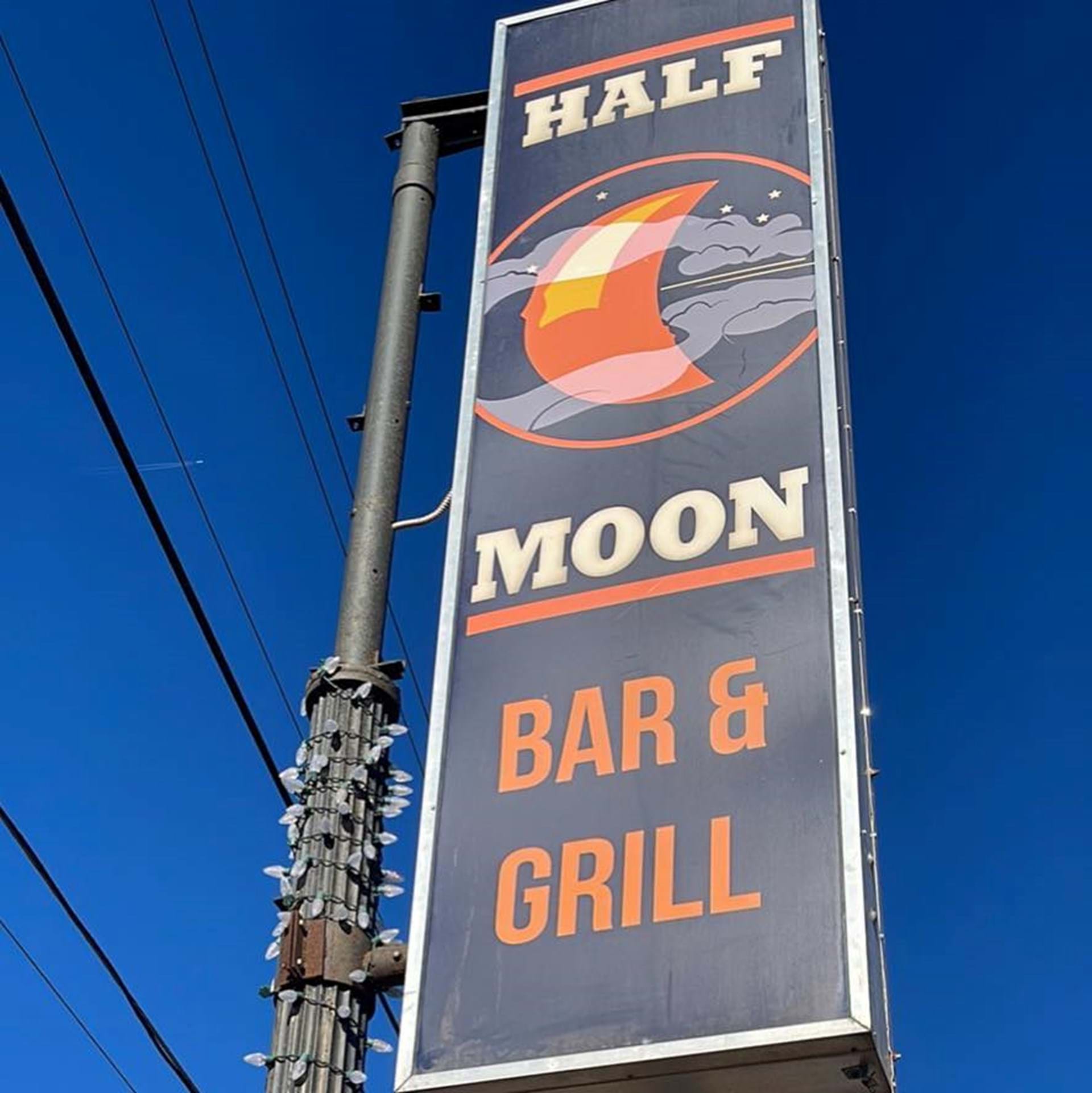 Half Moon Bar & Grill Sioux City, Iowa Travel Iowa