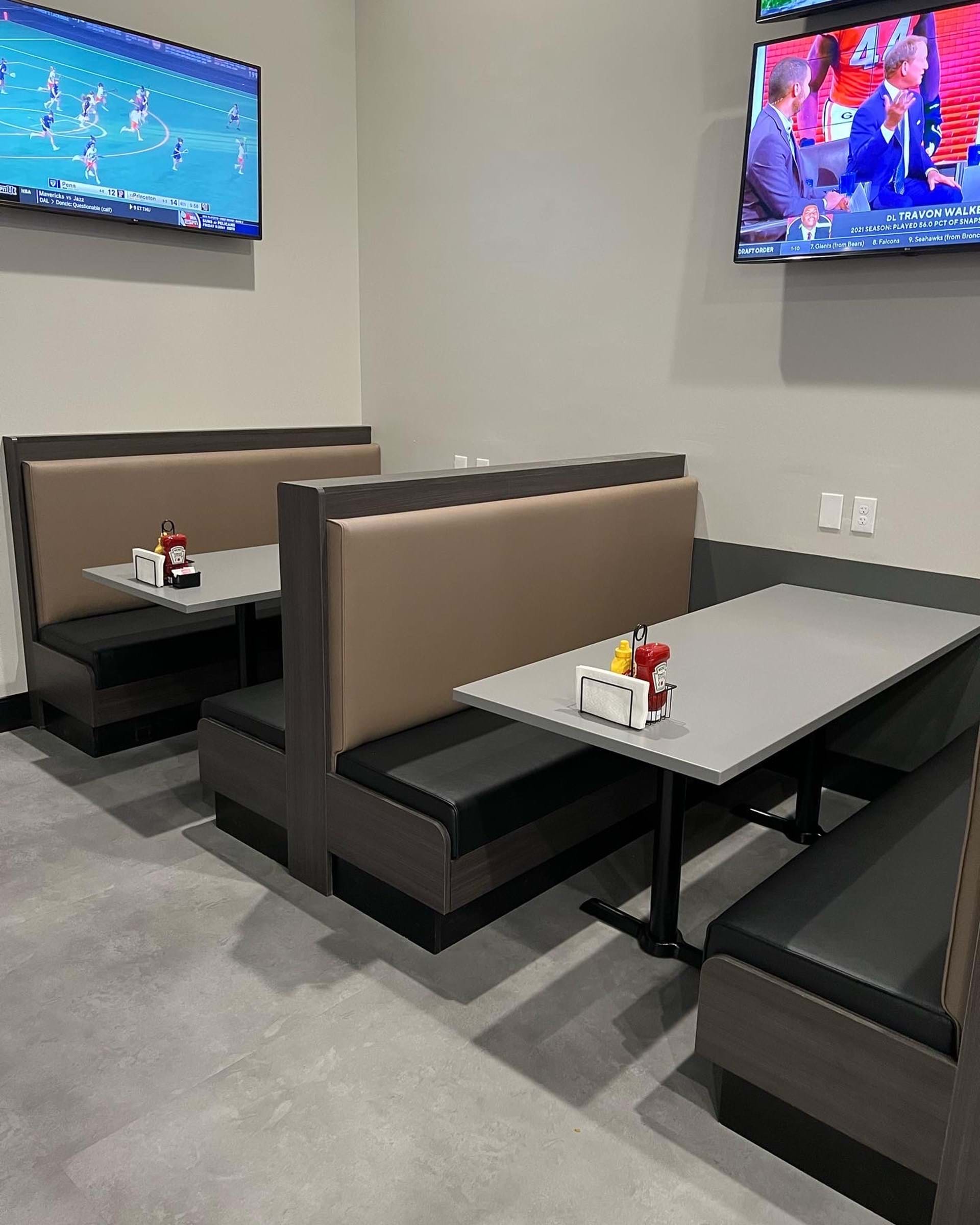 Coaches Corner Sports Bar & Grill Clinton, Iowa Travel Iowa