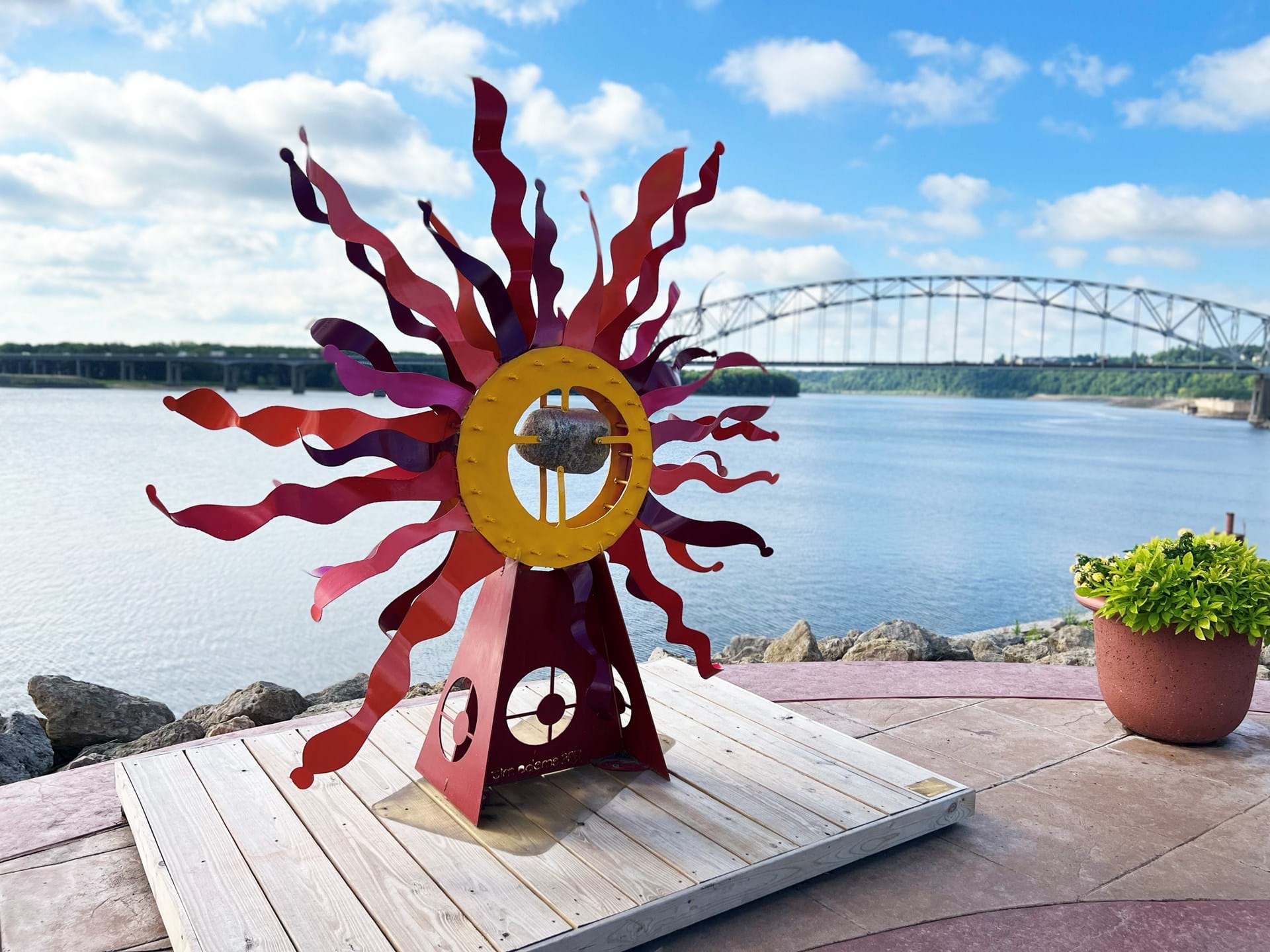The Other Extreme by Tim Adams of Webster City, IA. On display through end of July 2023 along the Mississippi Riverwalk in the Port of Dubuque.