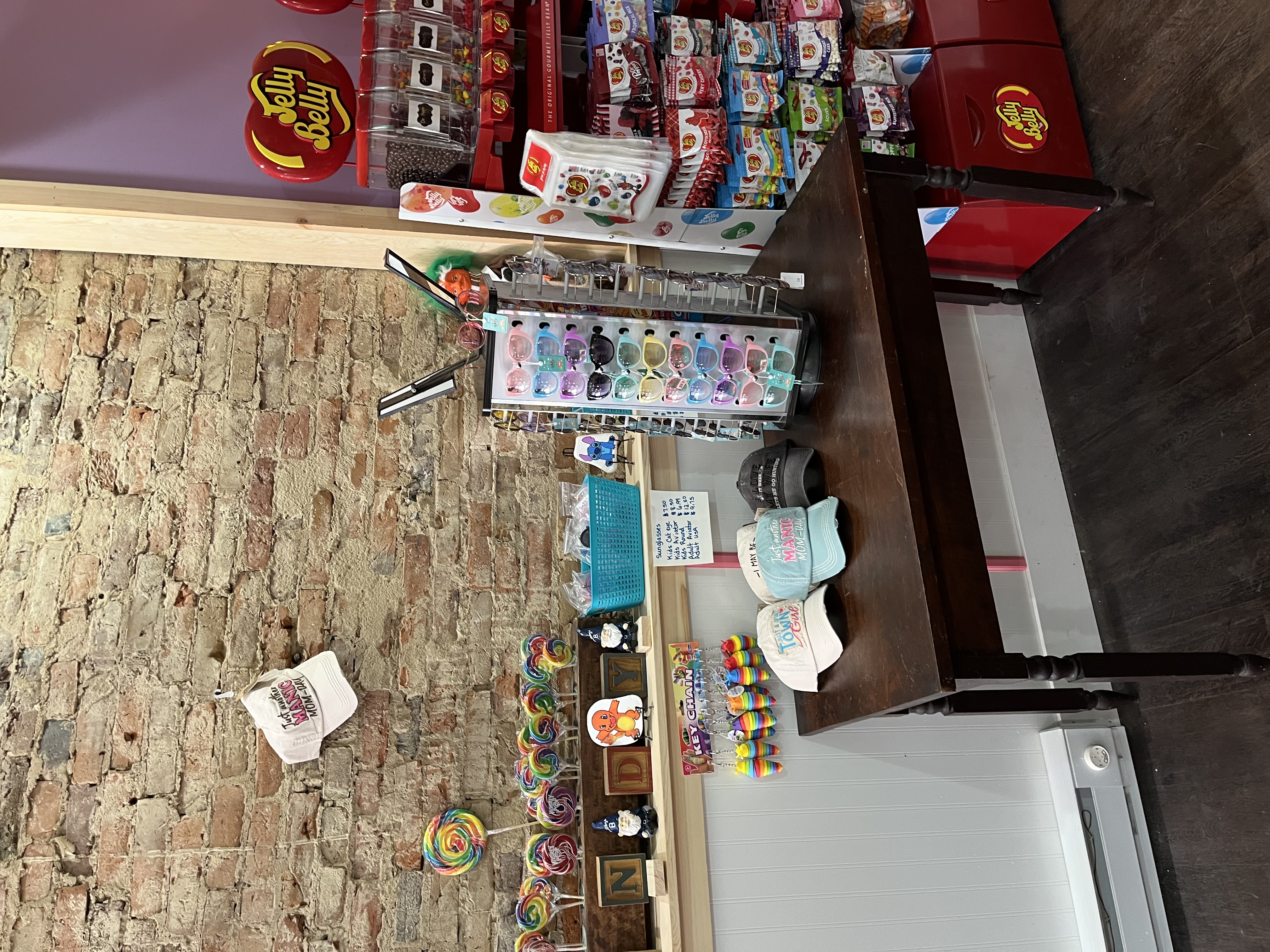 Cuties Sweet Shop | Bedford, Iowa | Travel Iowa