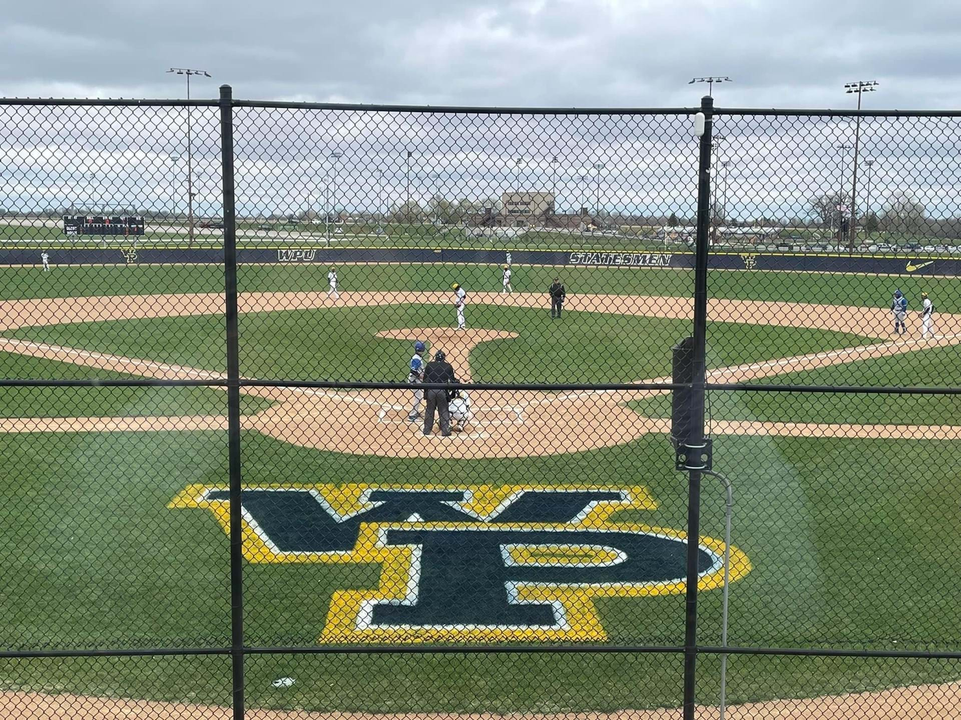 Statesman & Kentfield Fields: High School and College Baseball Fields