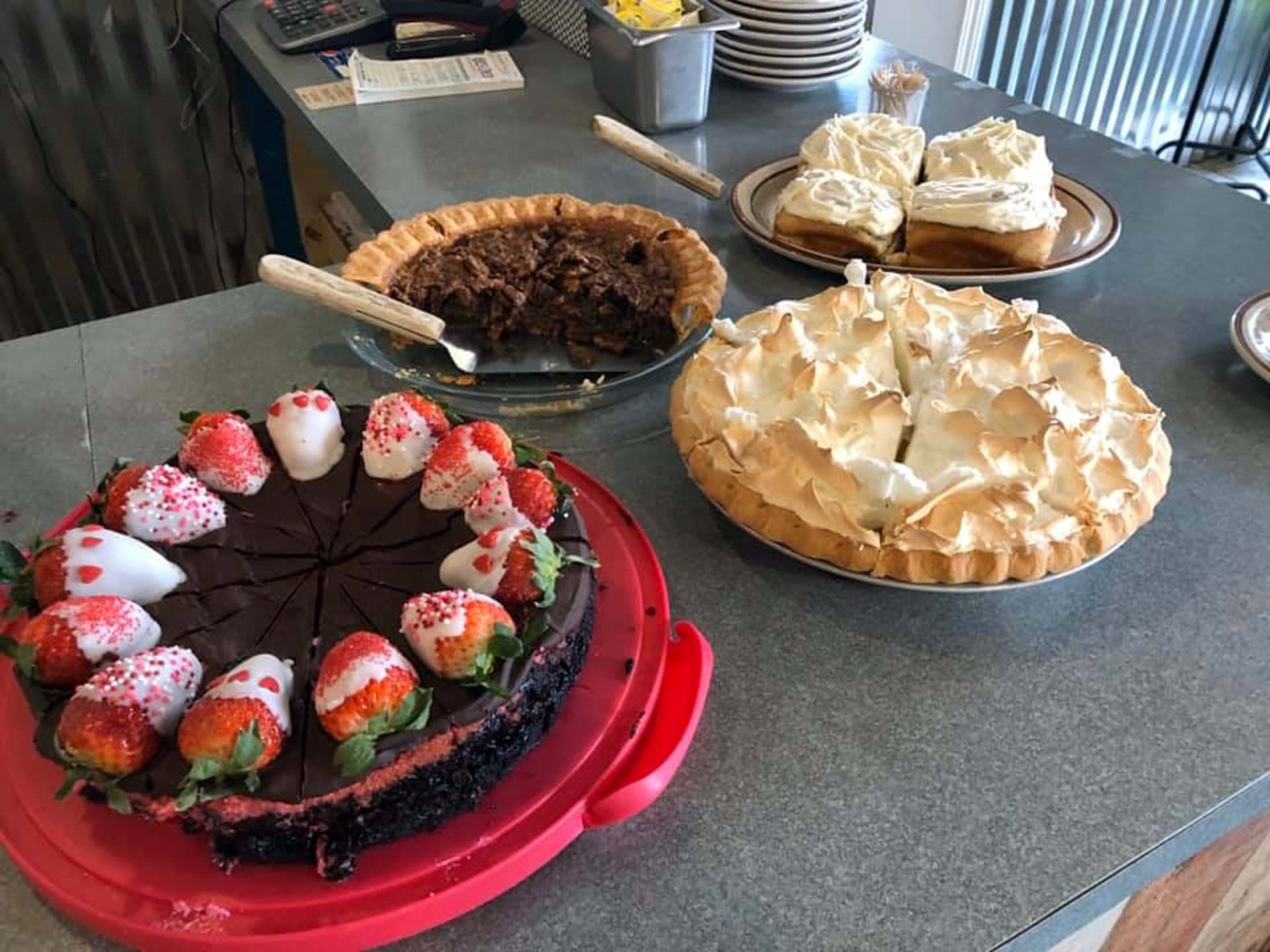 Zakeer's, Pies