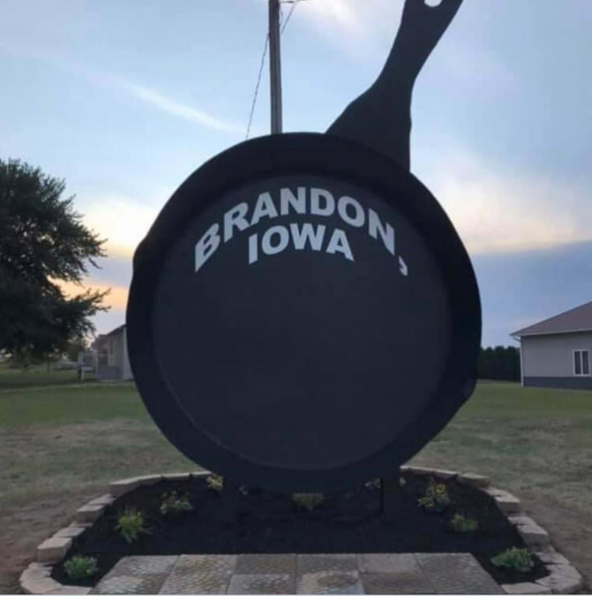 World's Largest Frying Pan - Picture of Iowa's Largest Frying Pan, Brandon  - Tripadvisor