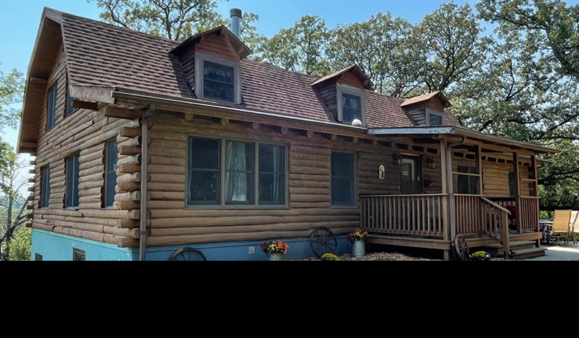 Log House - Sleeps 16