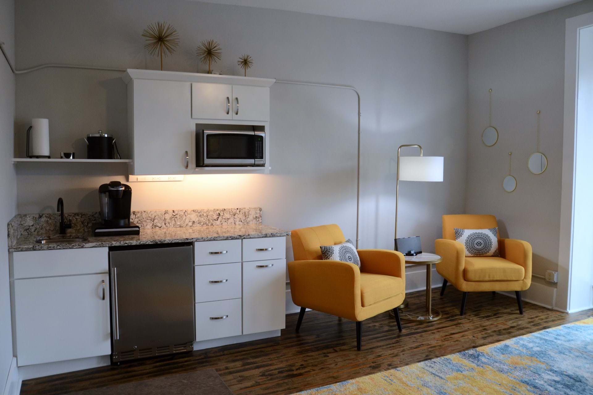 Deluxe Wet Bar 