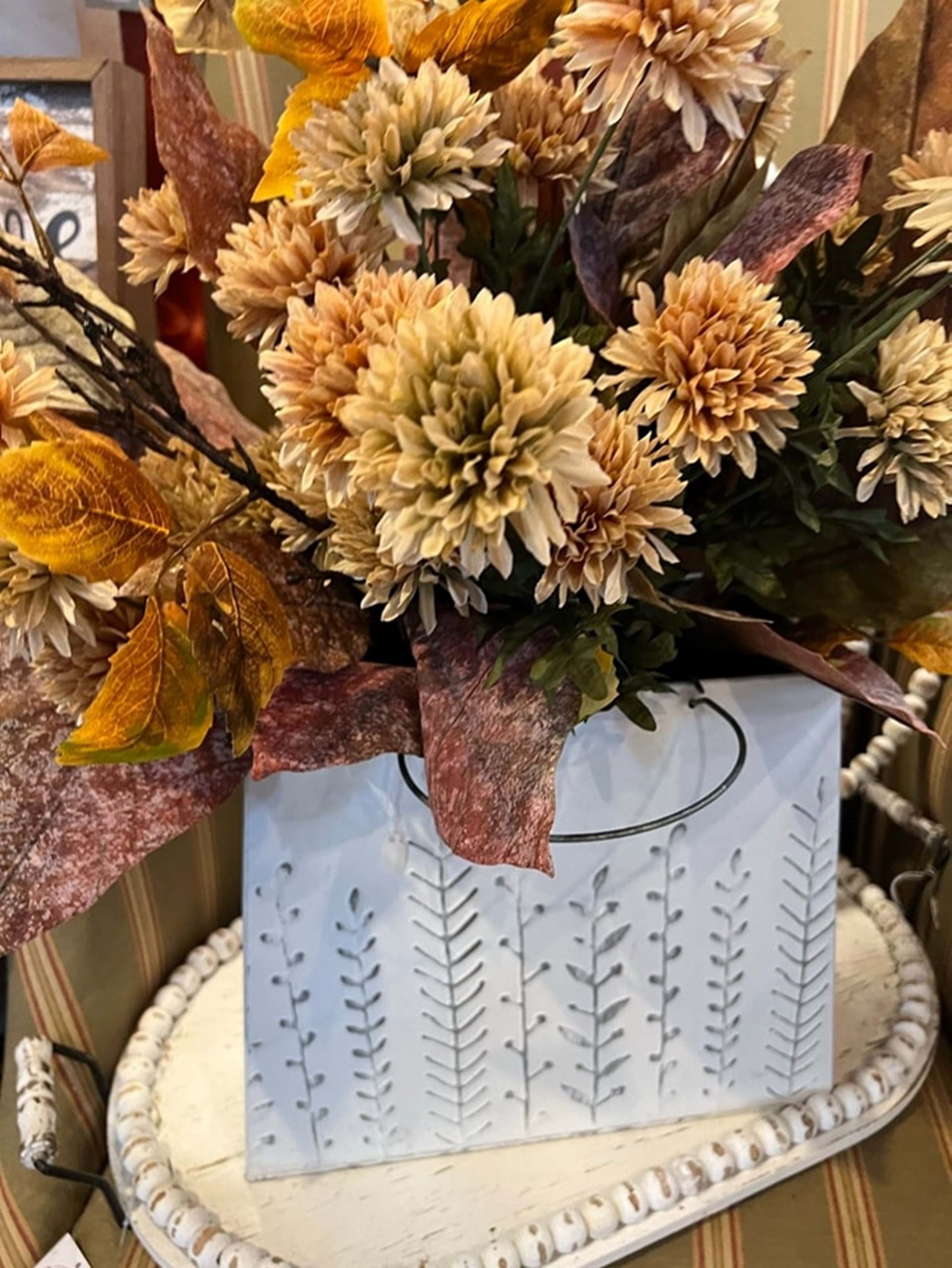 Fall into Cozy Comfort with our Gorgeous Fall Accents ?????