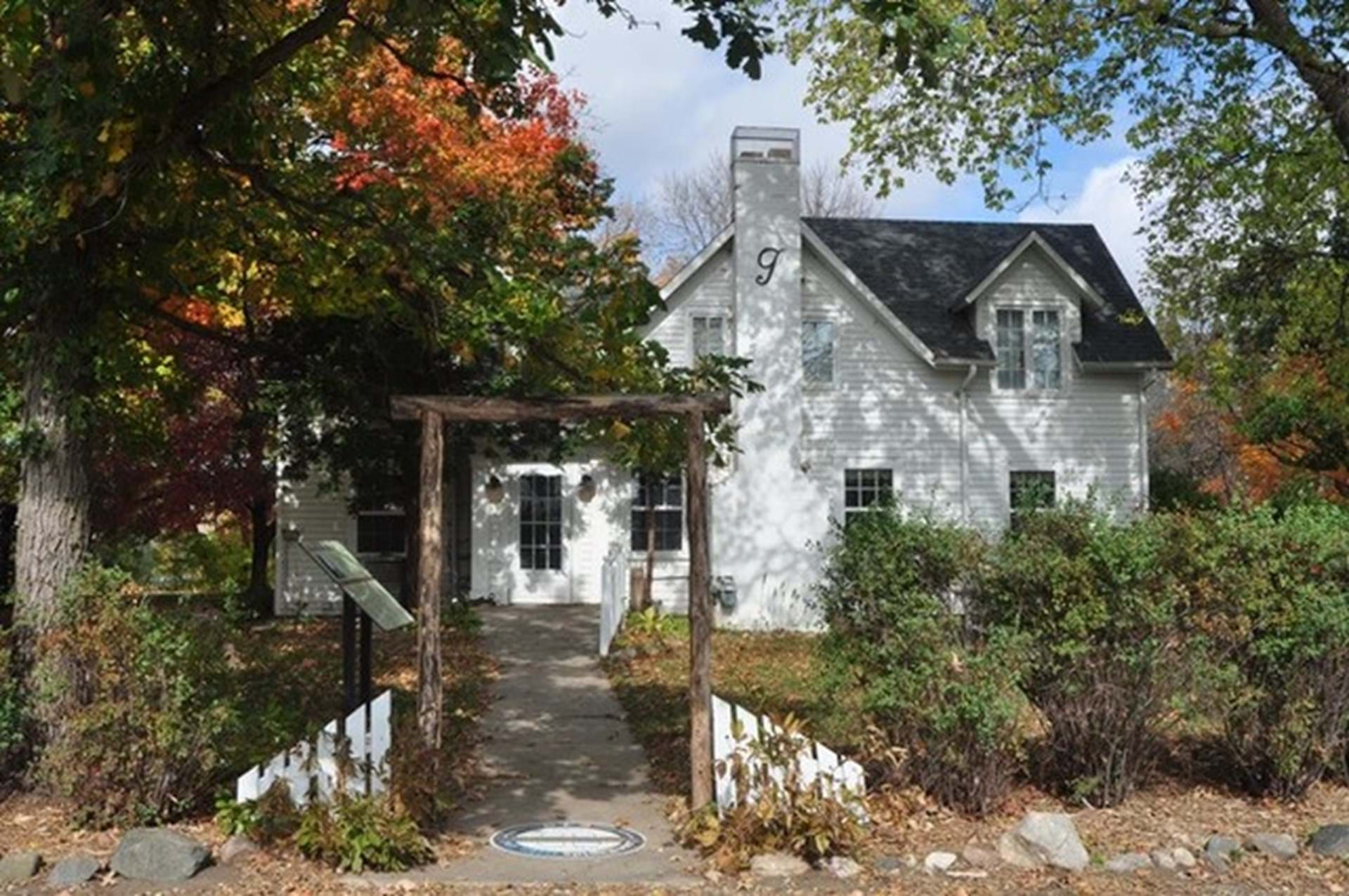 Historic Garst Family Home