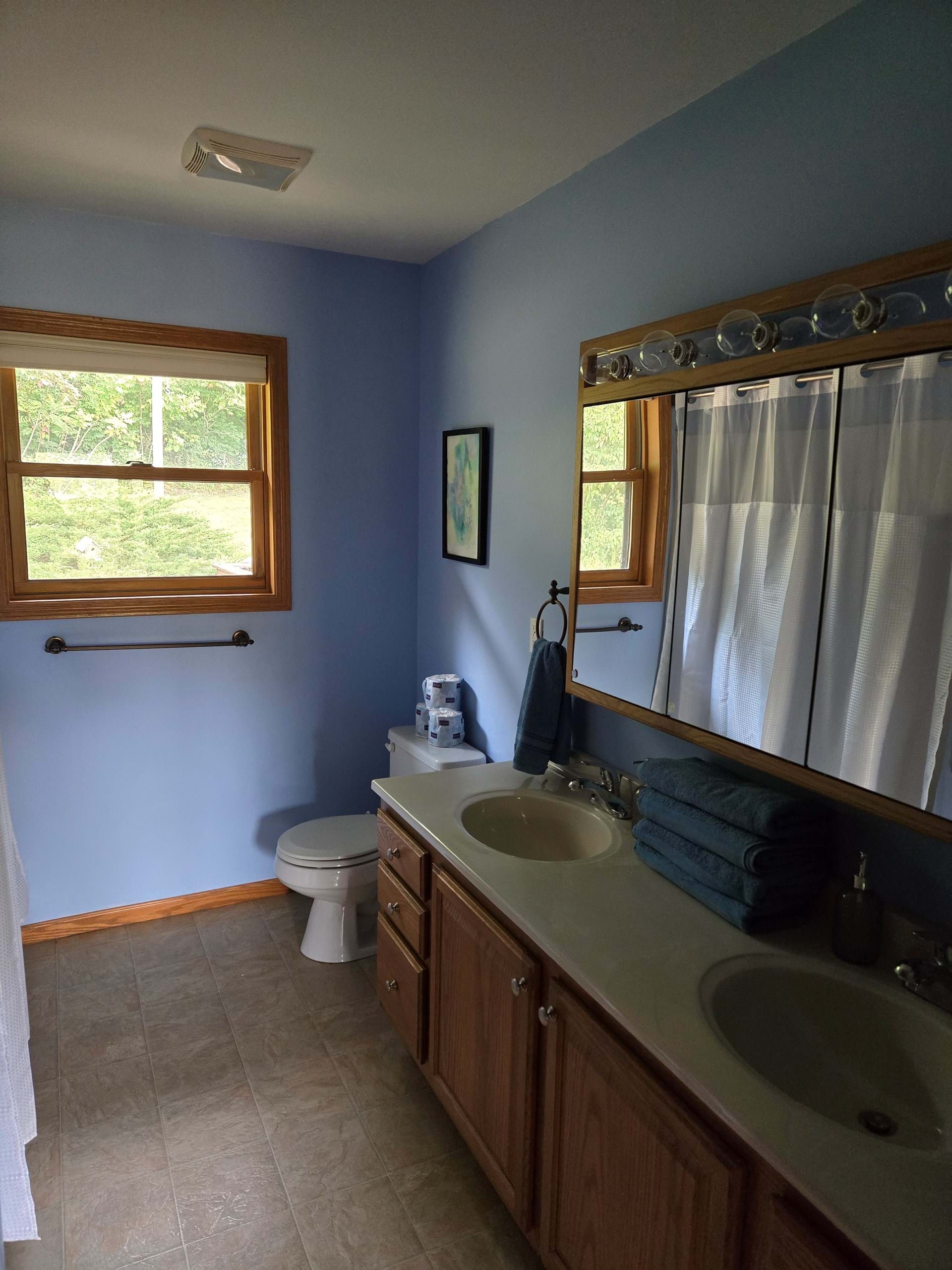 Full bathroom