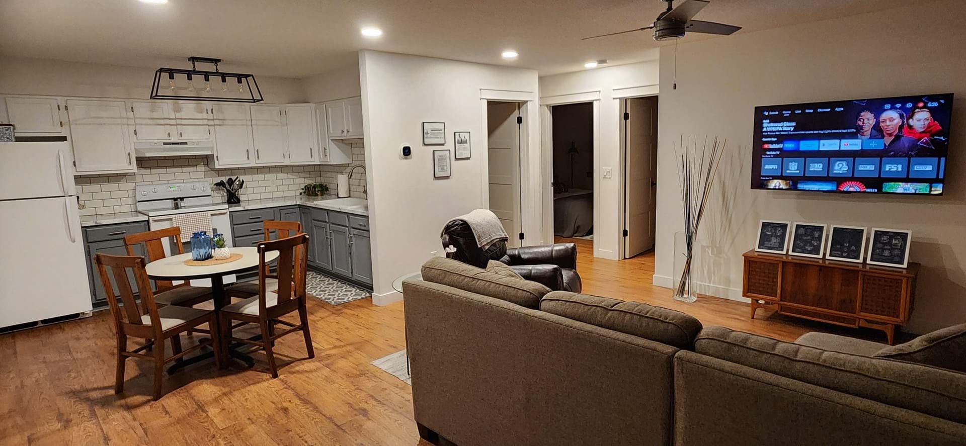 Smart TV with Streaming Services!