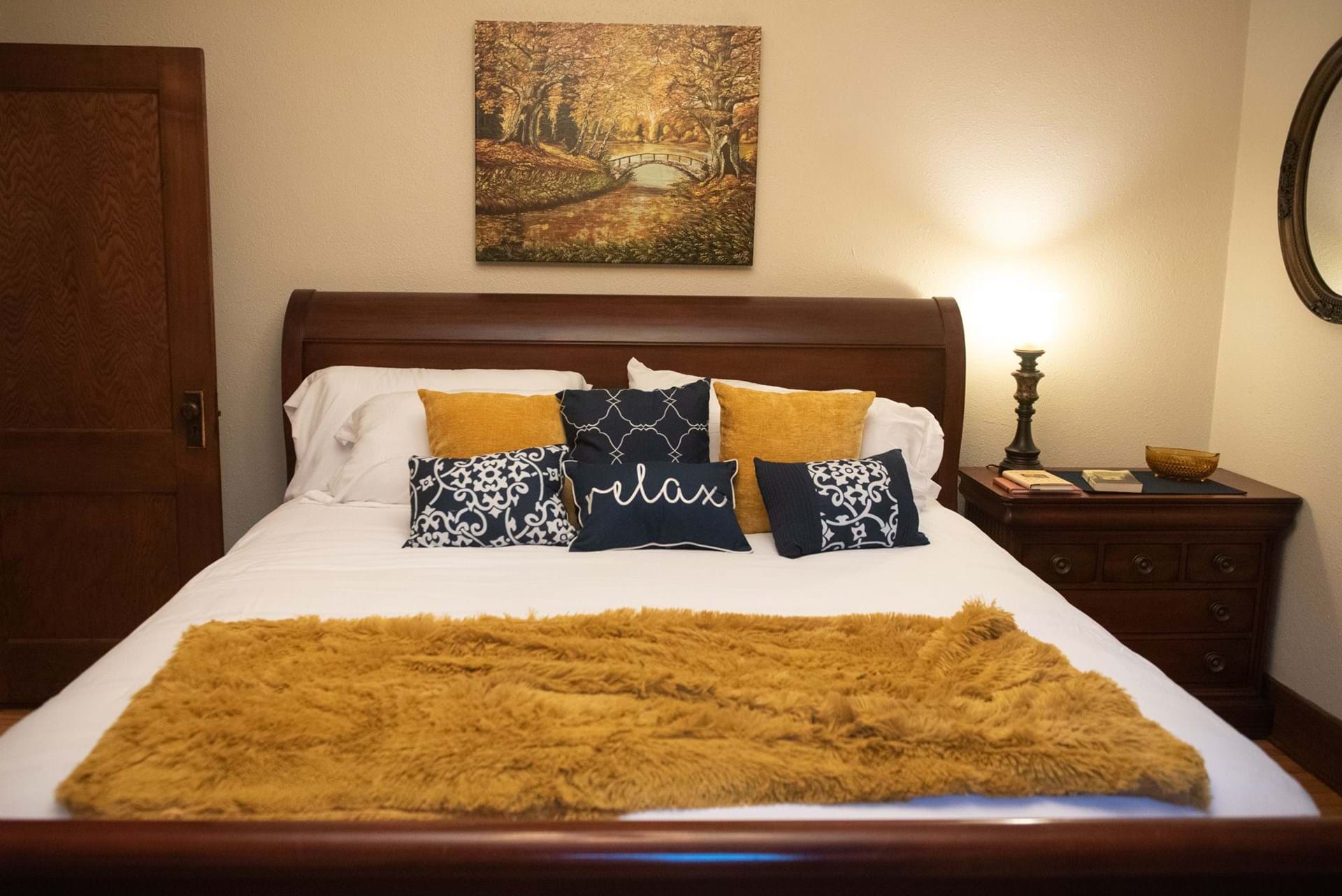 King bedroom downstairs