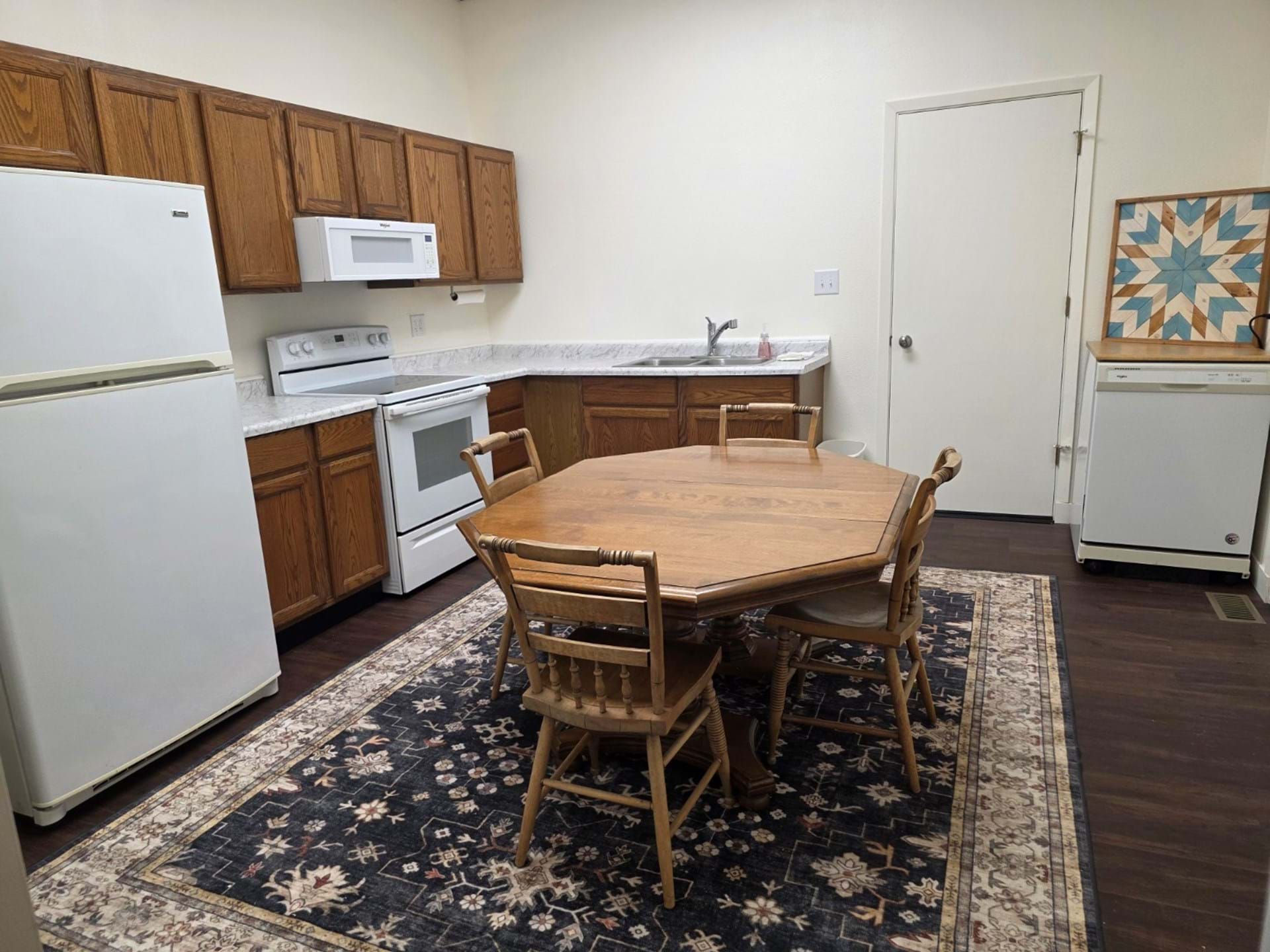 Full Kitchen