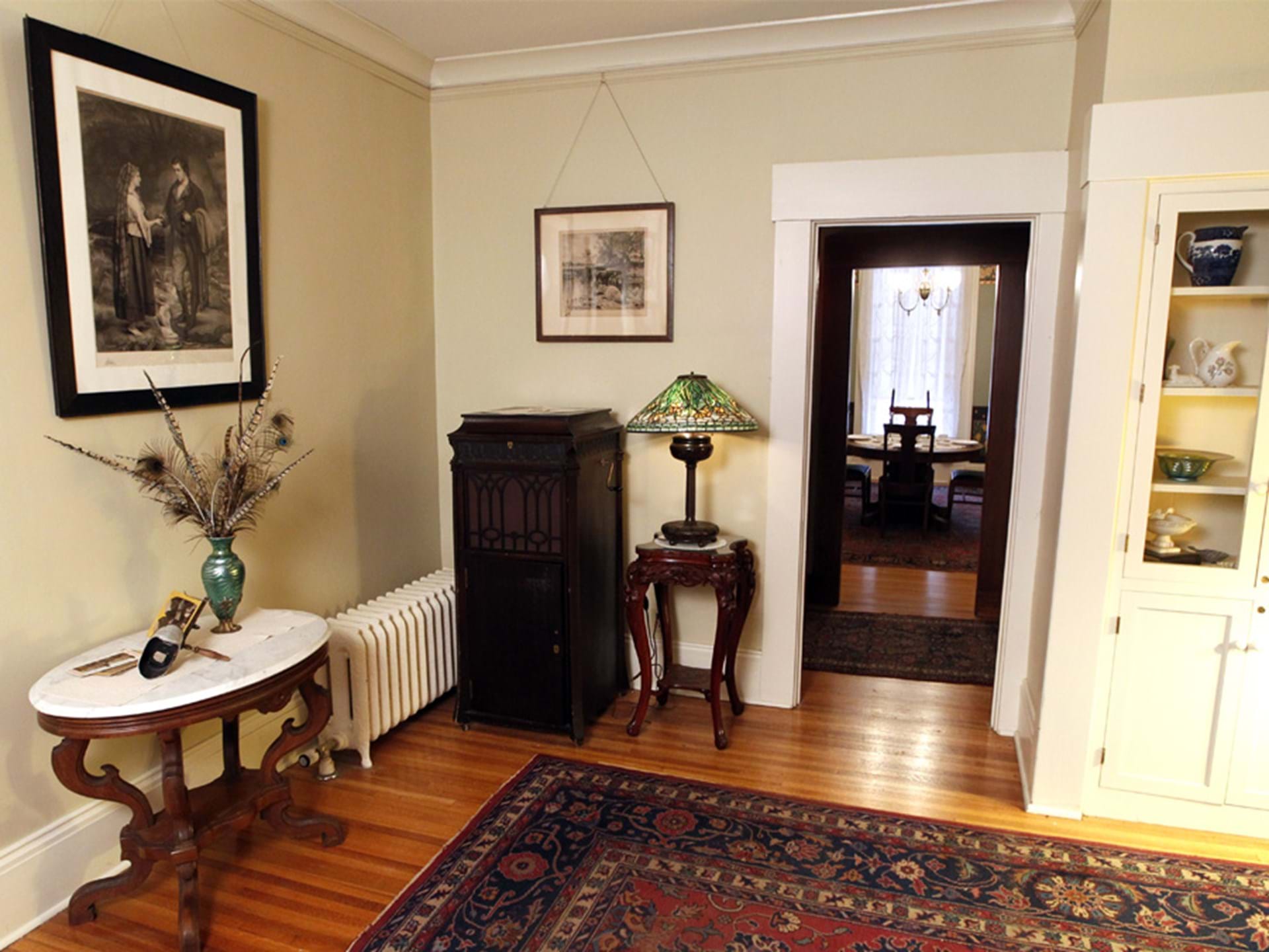 Farm House Museum - Parlor