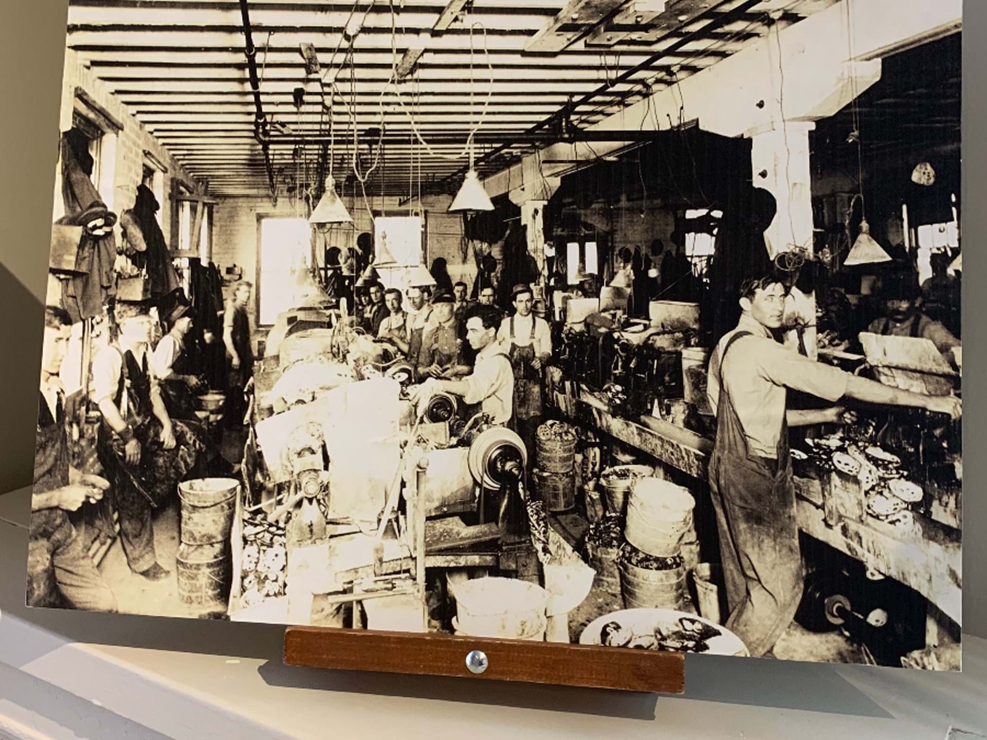 Muscatine Pearl Button Industry