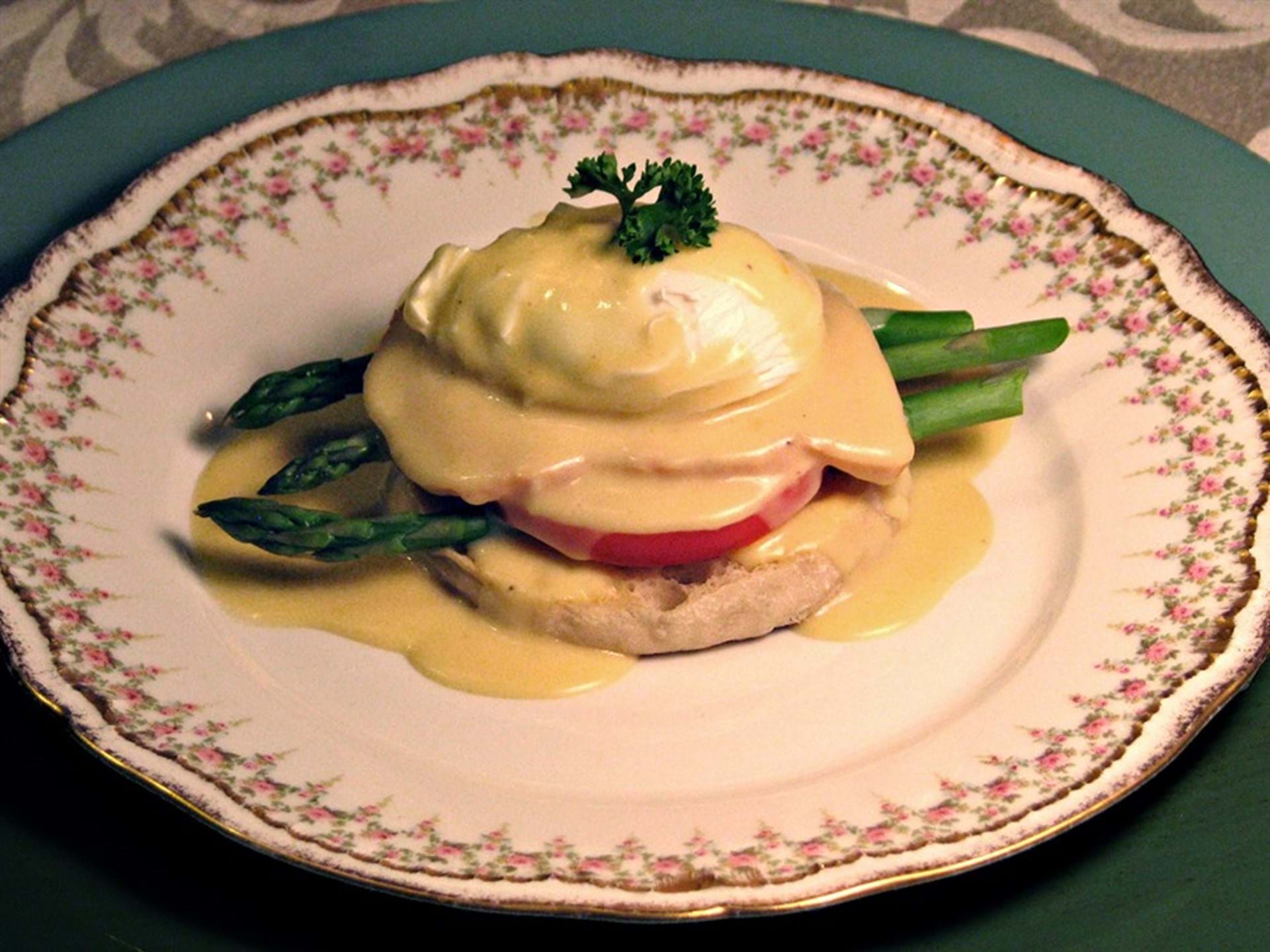 Guest Favorite- Eggs Mornay