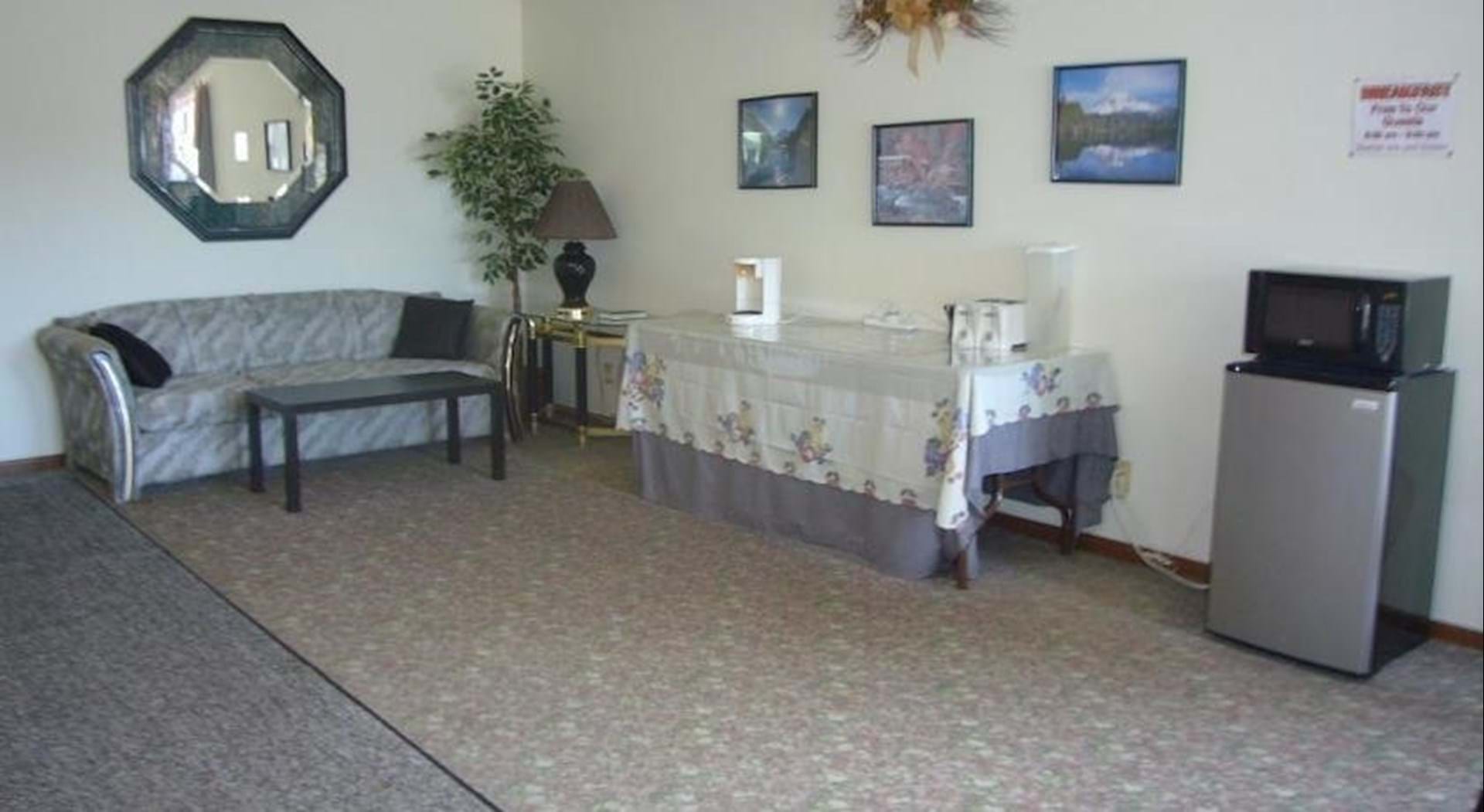 Harlan Inn & Suites Harlan, Iowa Travel Iowa