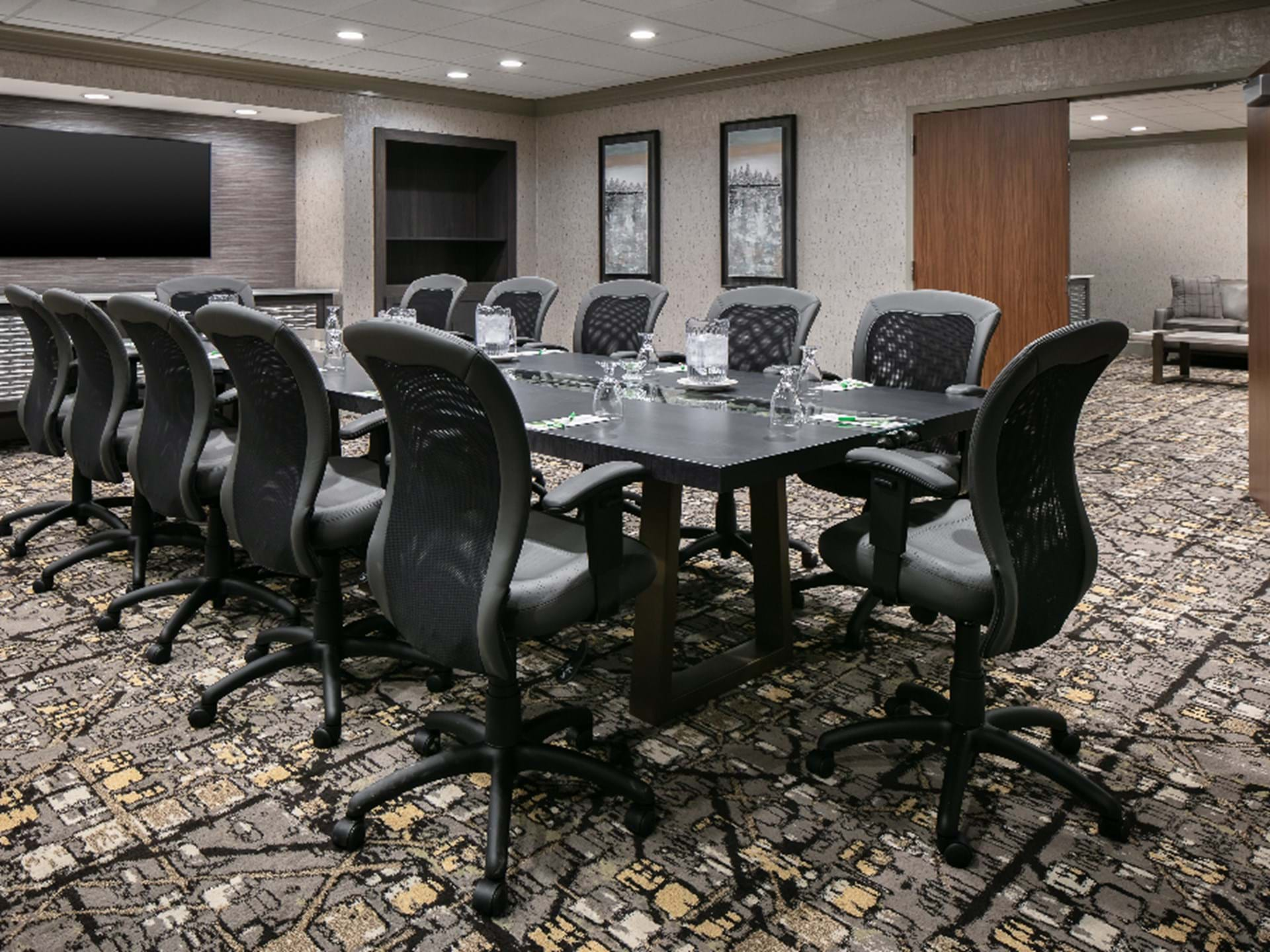 Holiday Inn & Suites Northwest Des Moines Boardroom