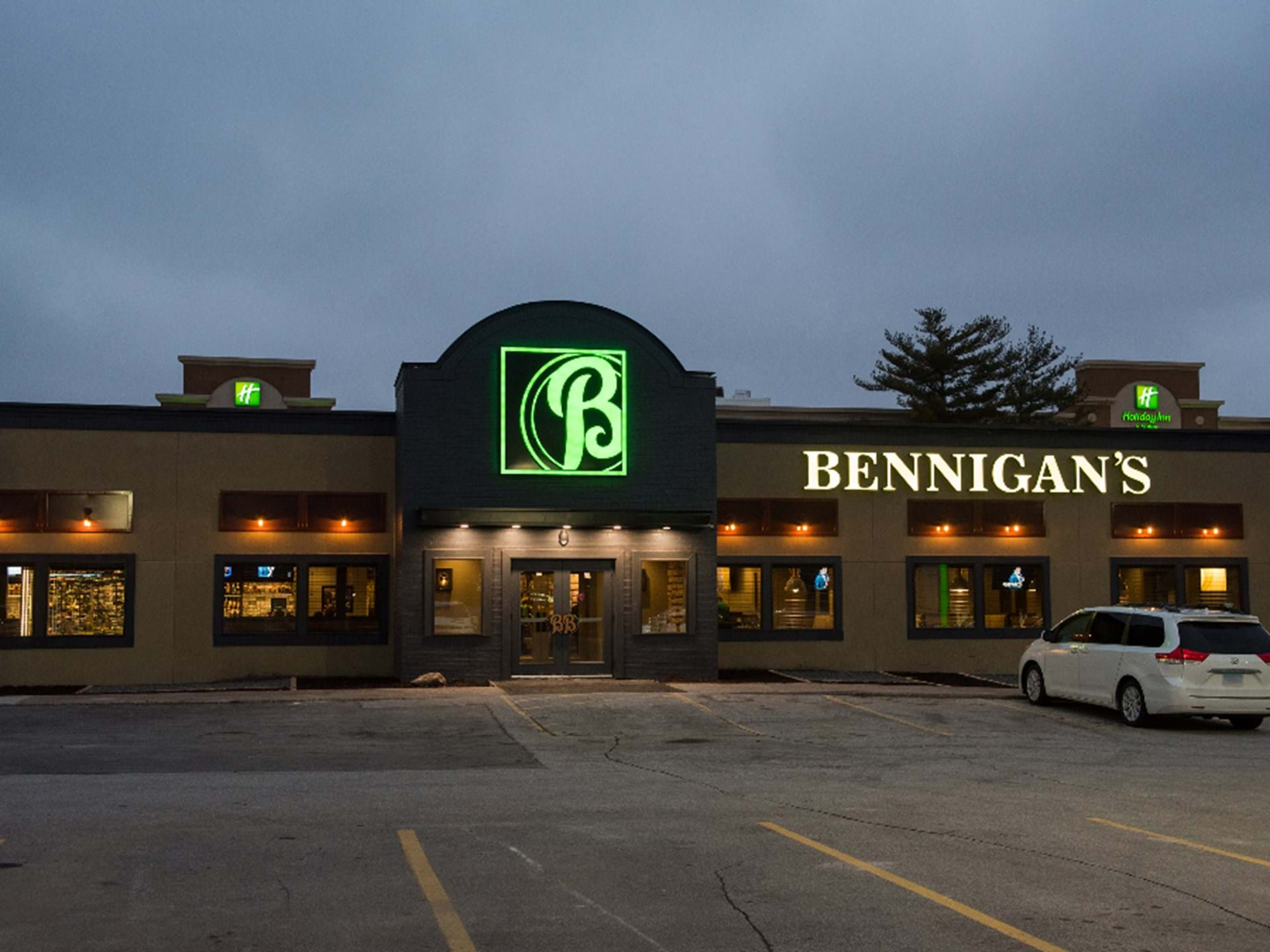 Holiday Inn & Suites Northwest Des Moines Exterior