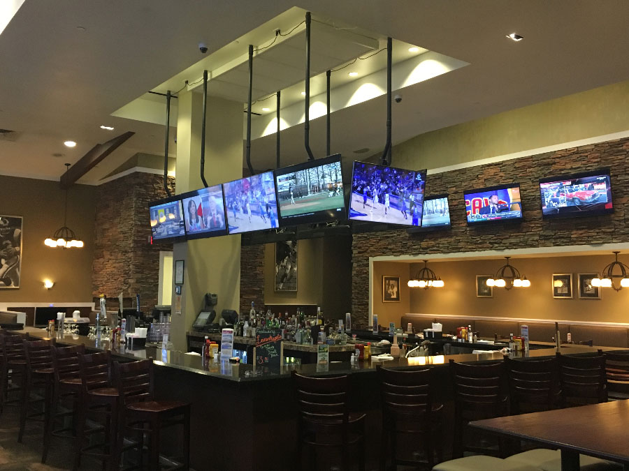 coaches-corner-sports-bar-grill-clinton-iowa-restaurants