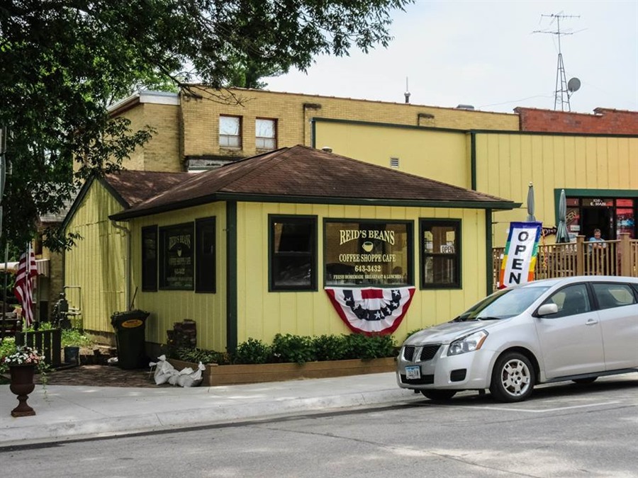 Reid S Beans Coffee Pe Cafe West Branch Iowa Restaurants