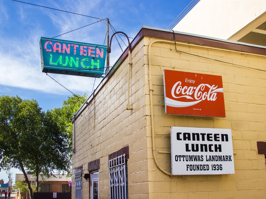 Canteen Lunch in the Alley Ottumwa, Iowa Restaurants Travel Iowa